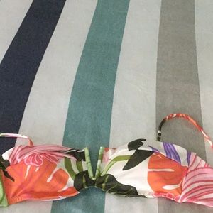 Brand new bikini top